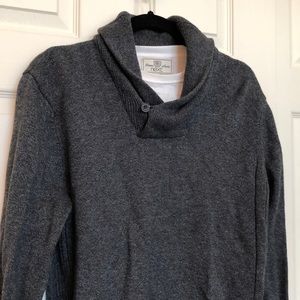 Men’s funnel neck sweater